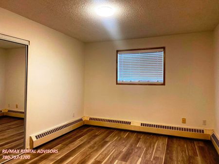 #114 2508 50 Street Northwest - Photo 3