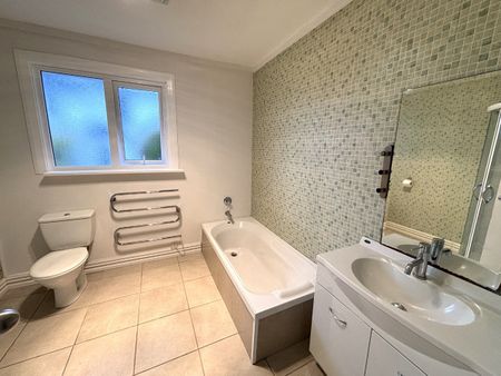 Million-dollar location - Photo 3