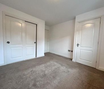 3 bedroom detached house to rent - Photo 4