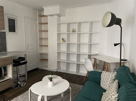 Appartement 2 pièces meublé de 28m² à Paris - 950€ C.C. - Photo 2