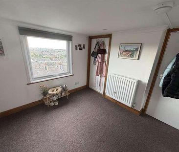 Carlyle Avenue, Brighton, BN2 - Photo 4