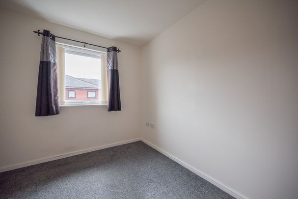 2 bed apartment to rent in Penstock Drive, Stoke-on-Trent - Photo 1