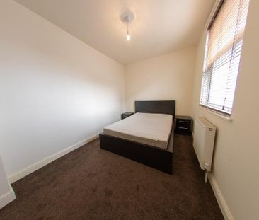 5 bedroom house to rent - Photo 1