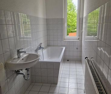 kleine 3-Raum-Wohnung in Schönebeck - Photo 6