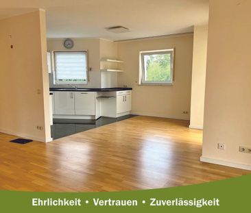 Exklusives Wohnen mit Blick übers Bergische - Foto 1