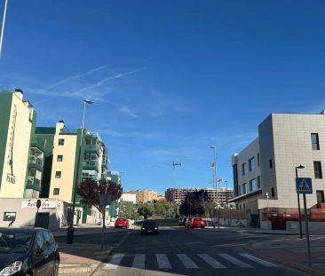 Piso de alquiler en Avenida de Atenas, Centro - Foto 4