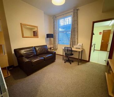Apt 1, 94a Cromwell Road, Apt 1, Belfast, BT7 1JY - Photo 1