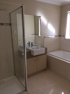 THREE BEDROOM HOUSE - Photo 3