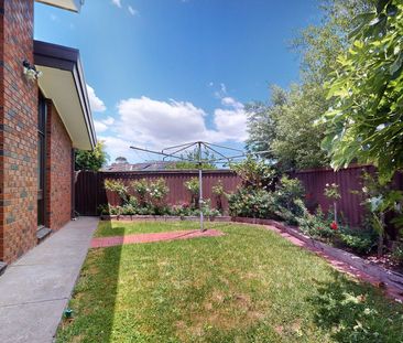 65 Golf Road, Coburg North VIC 3058 - Photo 5