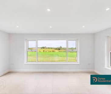 6 Tullymally Road, Portaferry, BT22 1JX - Photo 2
