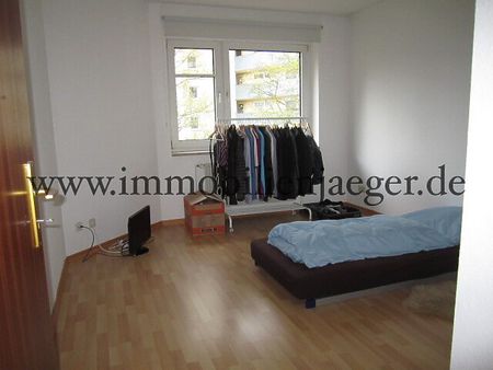 Nähe EKZ Herold-Center - großzügige Wohnung mit Balkon, Bad mit Wanne und Dusche - im 2.OG - Foto 2