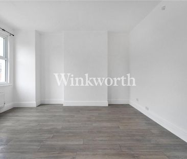 3 bedroom end of terrace house to rent - Photo 1