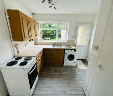 3 bedroom House To Let - Photo 5