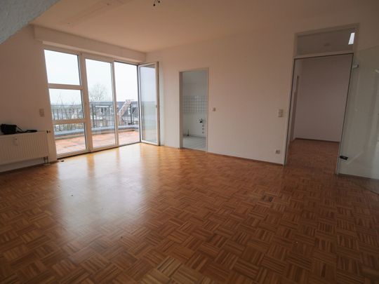 Senioren Aufgepasst! Gemütliche 2 Zimmer-Wohnung mit Balkon & Blick über die Kaiserstadt! - Foto 1