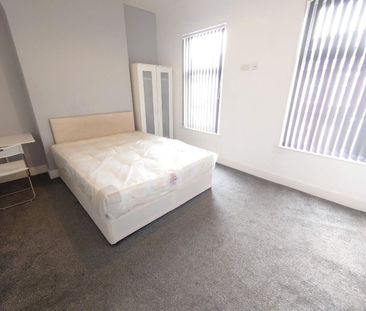 Halsbury Road, Kensington. - Photo 5