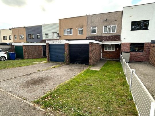 3 bedroom terraced house to rent - Photo 1