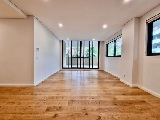 Modern 2 Bedroom located in the Heart of Turramurra - Photo 1