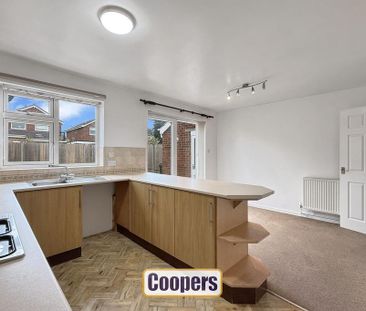 3 bedroom link detached house to rent - Photo 4