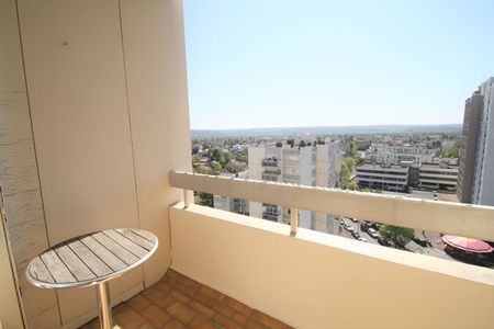 Location Appartement 3 pièces 63m² - Photo 4