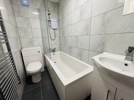 4 bedroom townhouse to rent - Photo 5