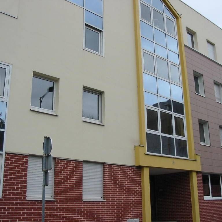 ROUEN RIVE DROITE : QUARTIER CHU APPARTEMENT F2 - Photo 1