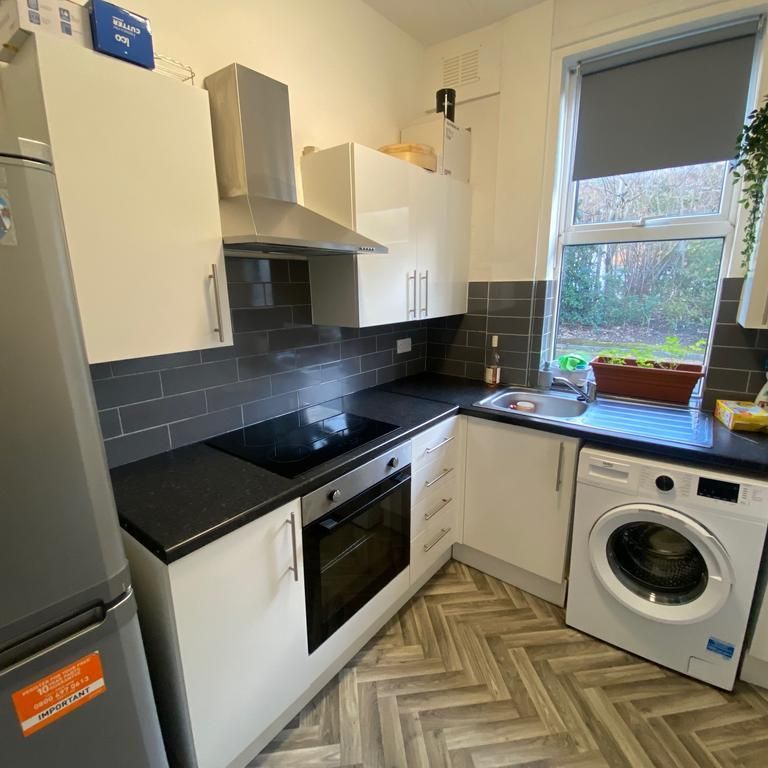 2 bedroom house to rent - Photo 1