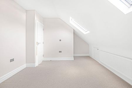 4 bedroom terraced house to rent - Photo 2