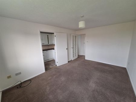 1 bedroom Apartment to let - Photo 3