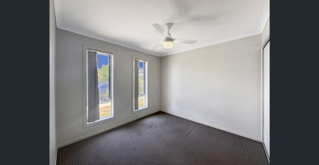 Duplex in Tannum Sands - Photo 4