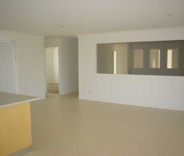 25 Kelsey Circuit, Nerang QLD 4211 - House For Rent | Domain - Photo 4