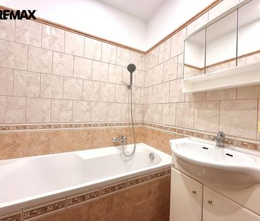 Pronájem bytu 2+1 v osobním vlastnictví 51 m², Adamov - Photo 4