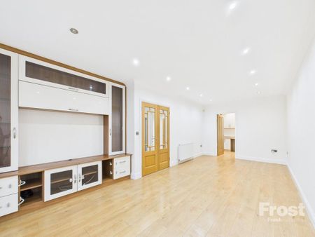 3 bedroom semi-detached house to rent - Photo 4