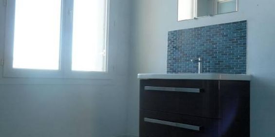 COUTANCES, centre ville - Photo 3