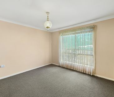 HILLVUE- Spacious 3 Bedroom Home - Photo 4