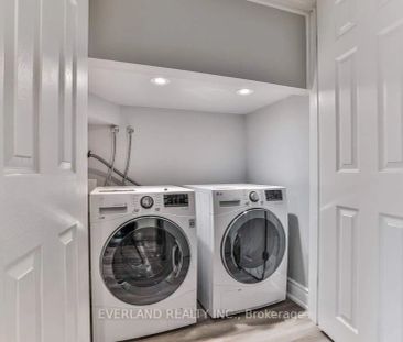 Detached Home For Lease | N9246525 - Photo 3