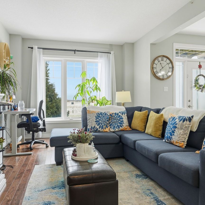 For Lease - 7 LAKELAWN Road Unit# 6, Grimsby, Ontario - Photo 1