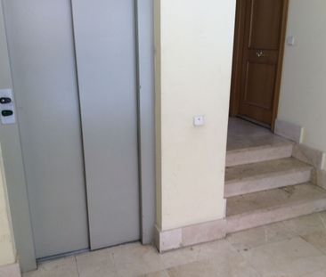 Piso de alquiler en Calle de las Almortas, 32, Valdeacederas - Photo 2