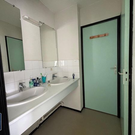 Location Appartement 1 pièce 11m² POITIERS 86000 - Photo 4