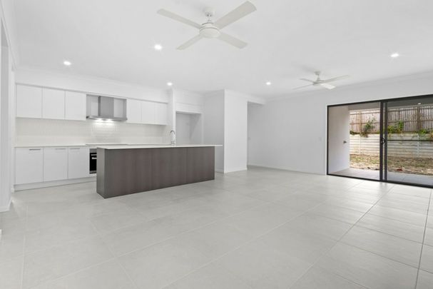 16 Redberry Crescent, Morayfield QLD, Belconnen - Photo 1