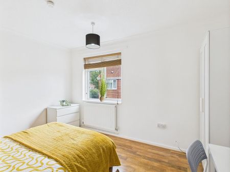 3 bedroom terraced house to rent - Photo 3