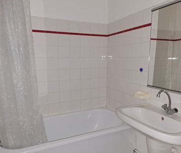 STUDIO proche Mirande – Proximité Lycées avec place de parking - Photo 2