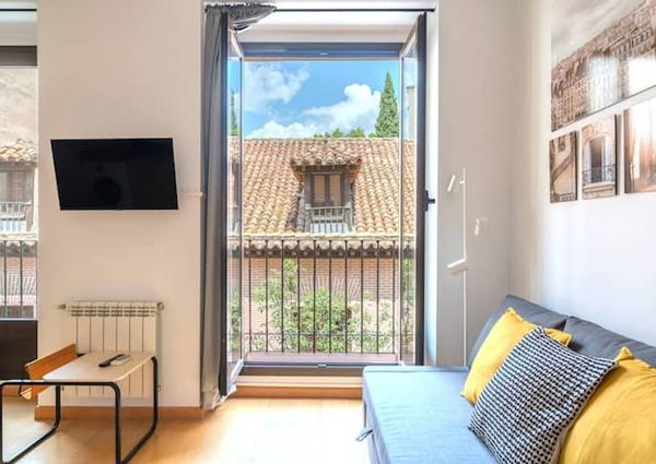 Calle de Cervantes, Madrid, Community of Madrid 28014