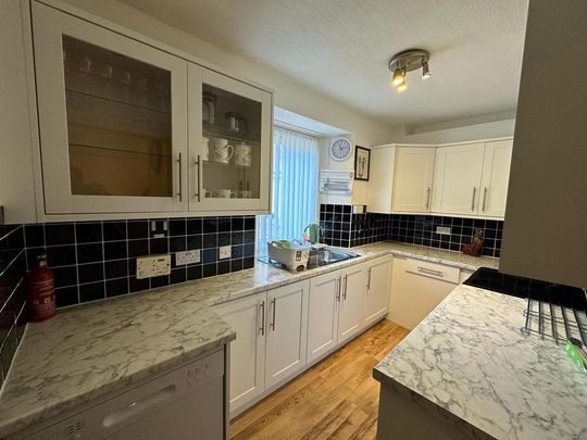 3 bedroom townhouse to rent - Photo 1