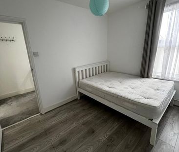 2 Bed Flat, Asplins Road, N17 - Photo 3