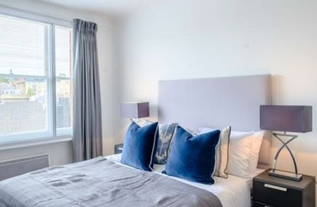 Hill Street, Mayfair - Photo 3