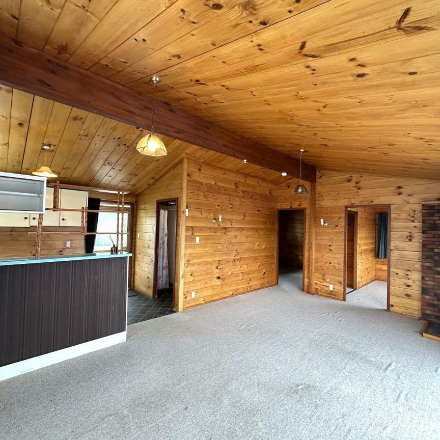 Lockwood home on Lockhart Avenue - Photo 1