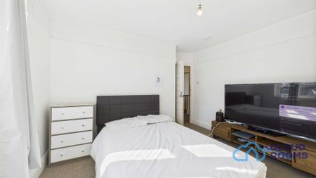 RM3 Melford Avenue | Barking | London | IG11 9HT - Photo 2