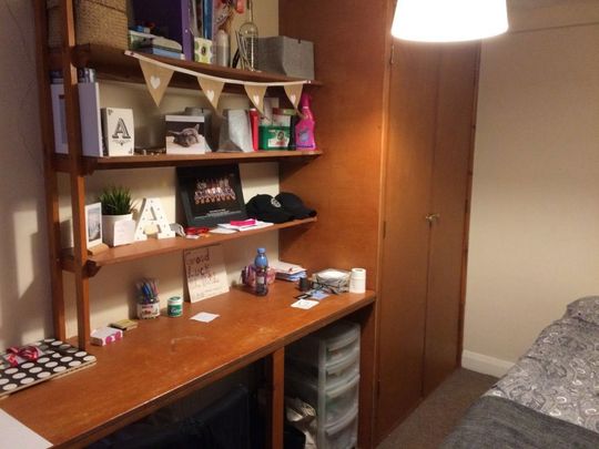 East Avenue, Oxford, Oxford - Photo 1