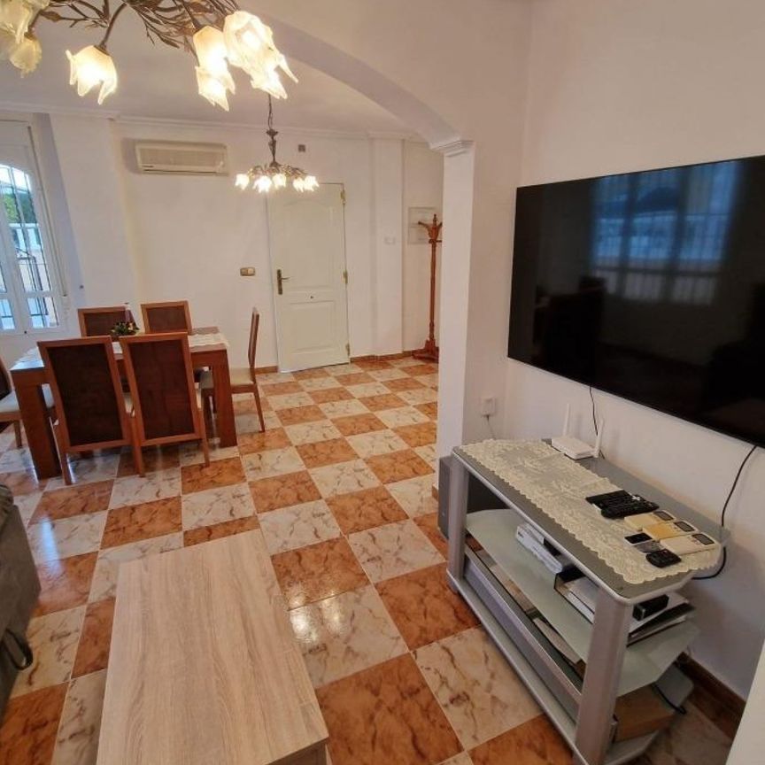 Dúplex Moderno en Lomas de Cabo Roig - Vacacional - Photo 1