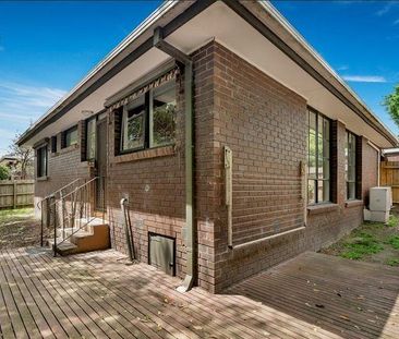 Stylish & Convenient Living in the Heart of Ringwood - Photo 4